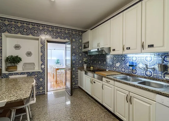 Πανσιόν Lindo Vale 3*